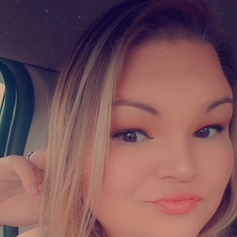 Meet your Posher, Whitney